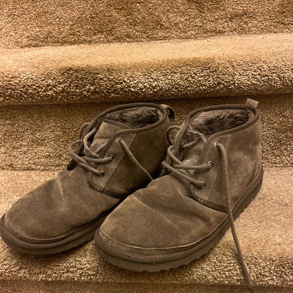 Sz 13 UGGs Neumel Suede Casual Boots, Lots of life left
